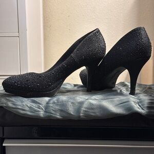 Black silver slippers
